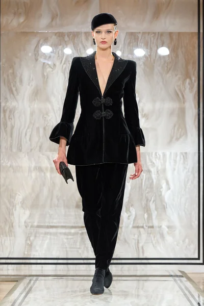 Look 28